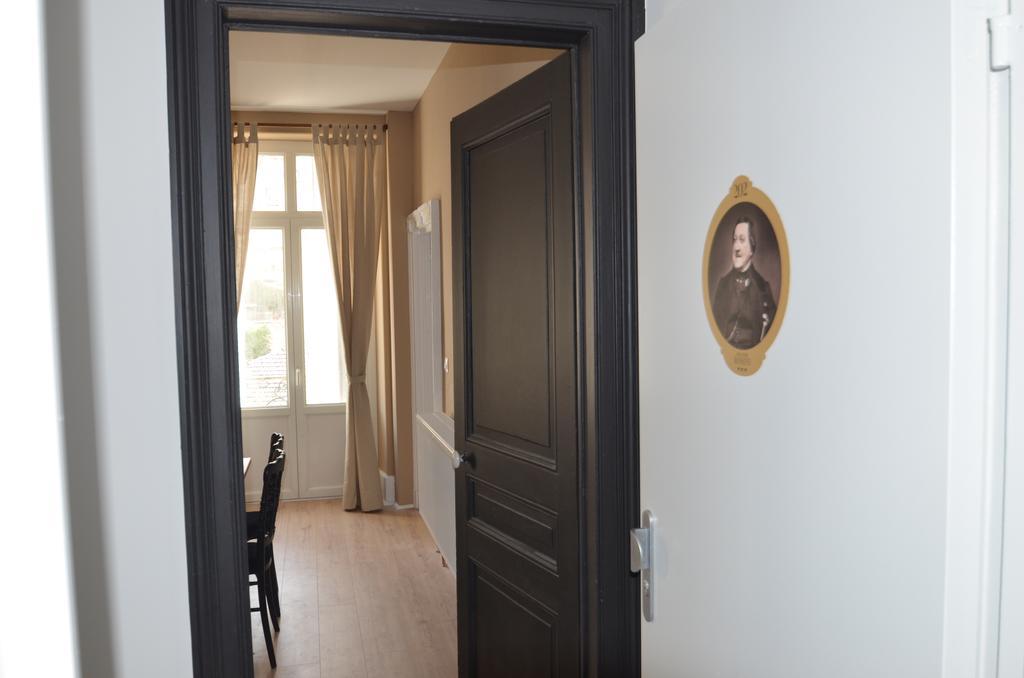 L'Empereur, Sa Femme Et Le Petit Prince Plombières-les-Bains المظهر الخارجي الصورة